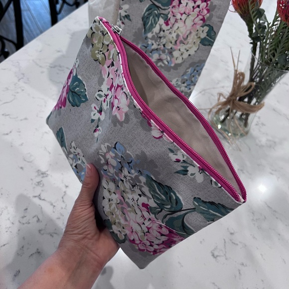 New X-LARGE canvas bag with matching storage bag - Picture 10 of 12